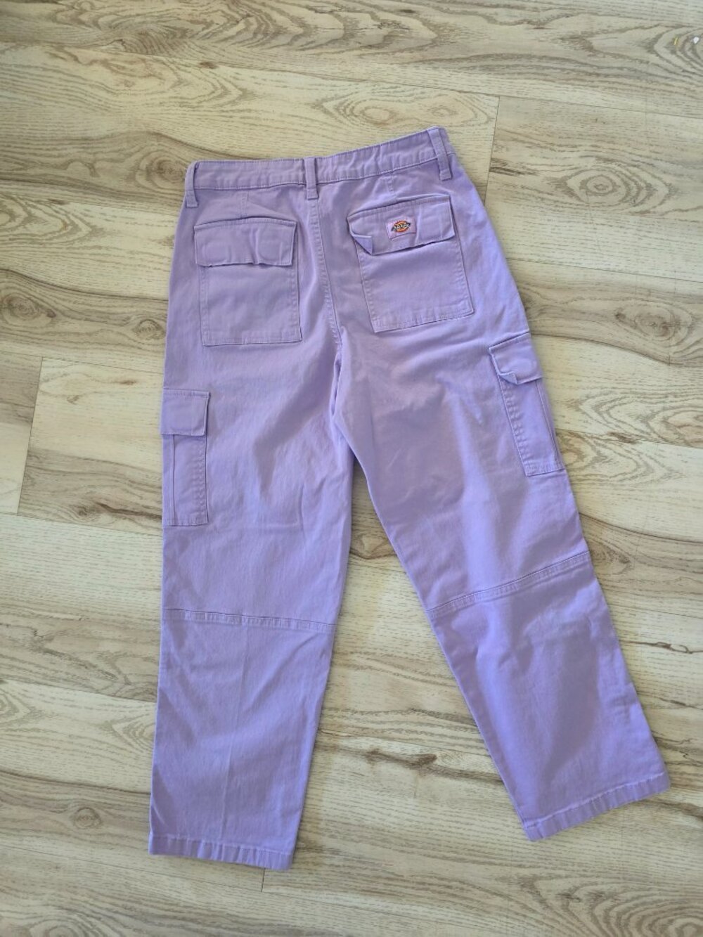 Dickies Women's Relaxed Cropped Cargo Pants Purple Lilac High Rise Size 27R - Picture 3 of 8
